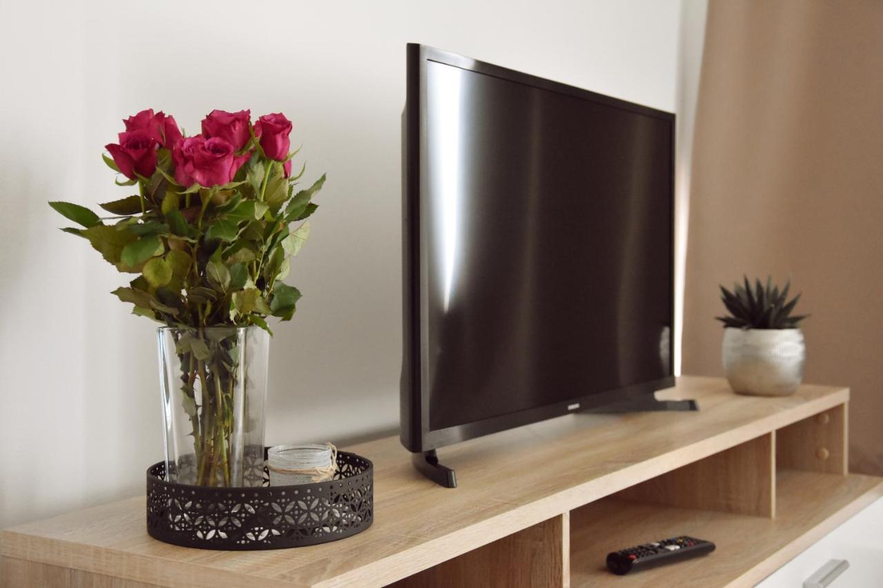 A12 Home ชาร์วาร์ ภายนอก รูปภาพ